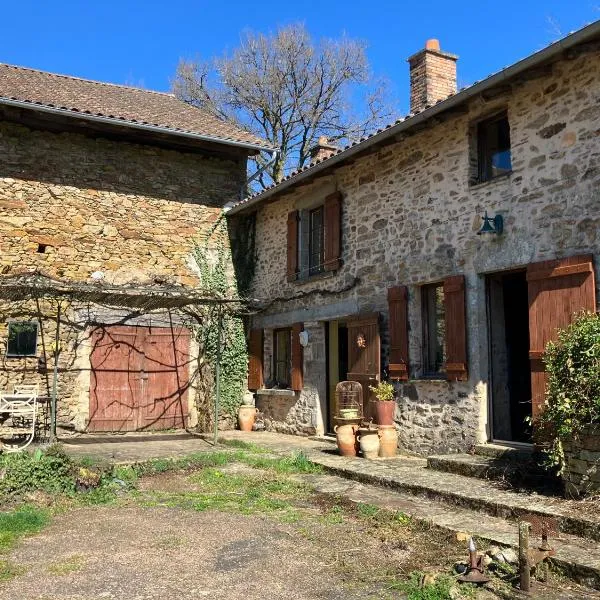Chambres d'Hôtes de la Treille, hotel v destinaci La Chapelle-Montbrandeix