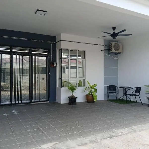 Adia's homestay jengka, hotel in Bandar  Pusat Jengka