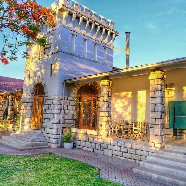 Guest Farm Albrechtshöhe, Karibib, хотел в Karibib