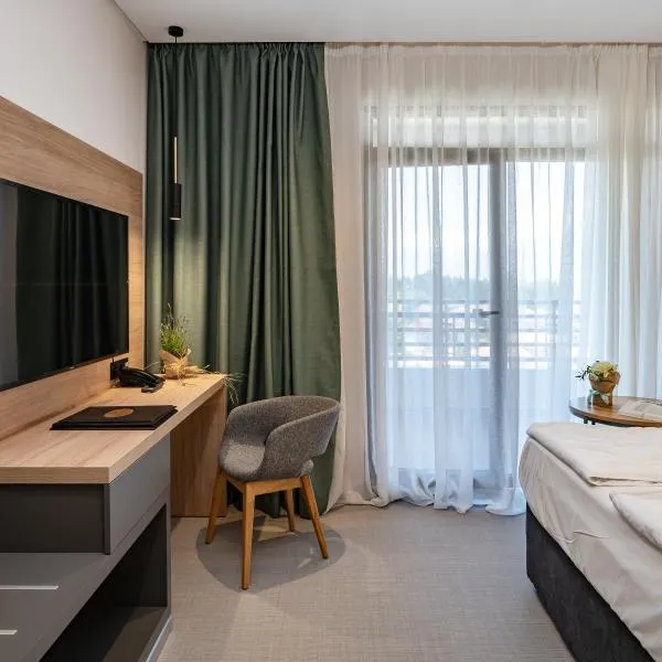 Hotel Sevtopolis Medical & SPA, מלון בפאבל באניה