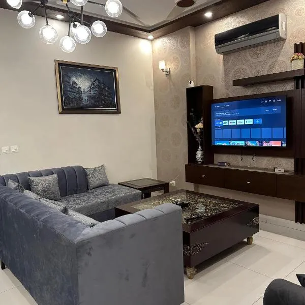Skylark Lodge Bahria Town Lahore, hotel v destinaci Lahore