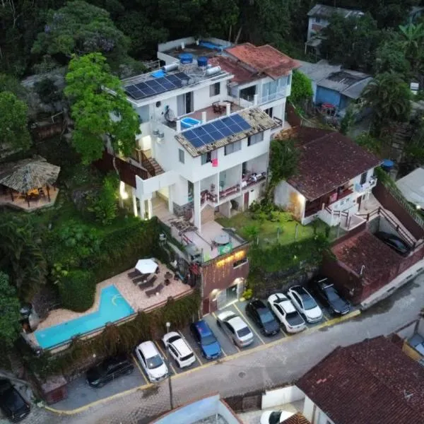 Apartamentos Casa da Pedra, hotel di Ubatuba