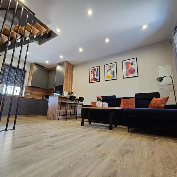 Apartament Vici nad jeziorem Nyskim – hotel w mieście Skorochow