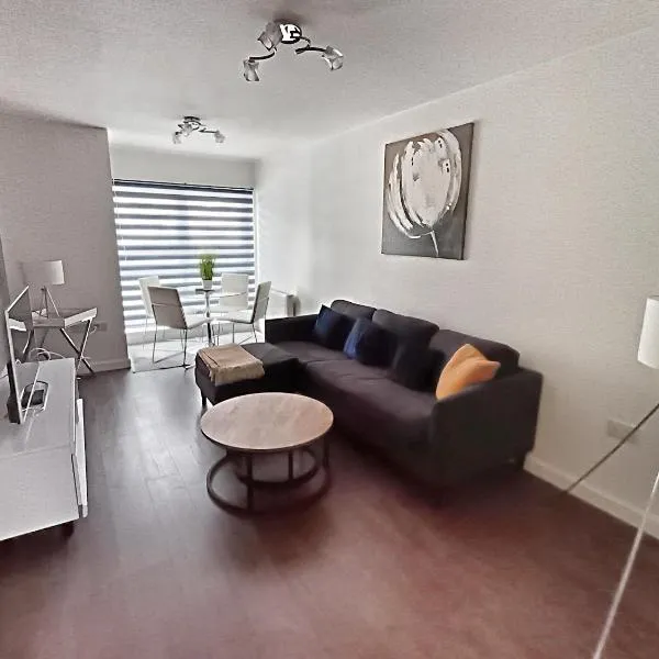2 Bed 2 Bath, Ground Floor, Outwith LEZ zone by Lains Lettings, hotel in Aberdeen