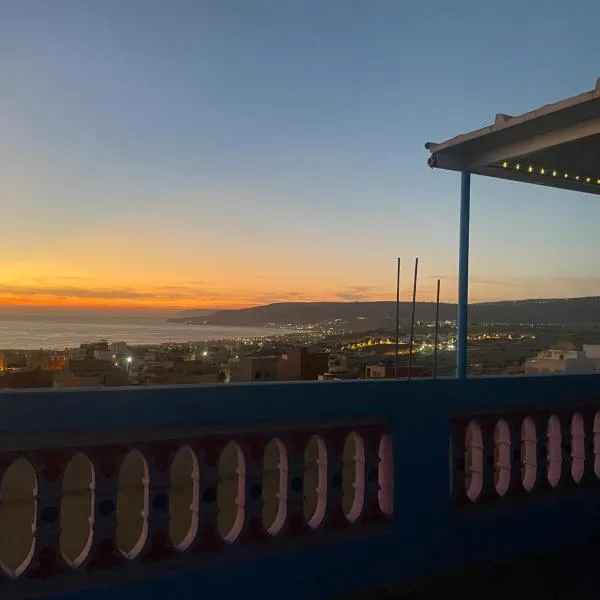 Family house with a breathtaking Terrace view, hotel v destinaci Agadir