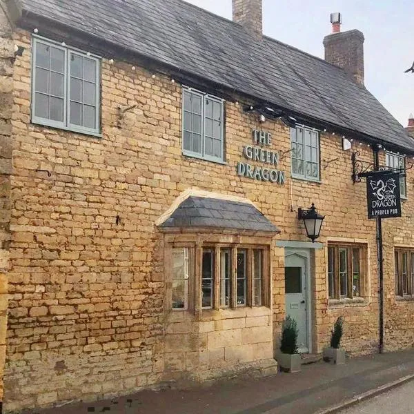 The Green Dragon, hotel v destinaci Brigstock