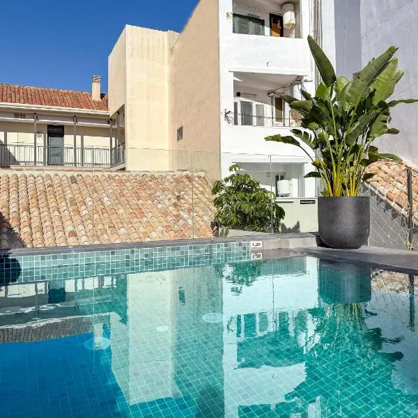 Coeo Hernan Ruiz Rooftop Pool Hostel, hotel v Malaze
