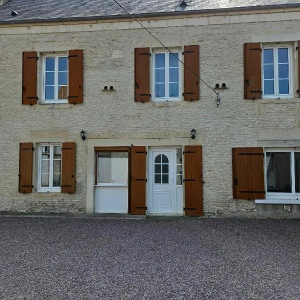 Gite chez Corinne et Marc, hotel em Rots