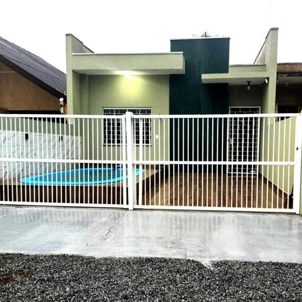 Casa Com Piscina, 5 Quadras da Praia