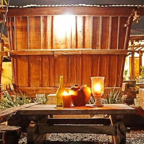 RedDoorz Hostel at Deomar Hometel & Farm Cafe Vigan Ilocos, hotell sihtkohas Bantaoay