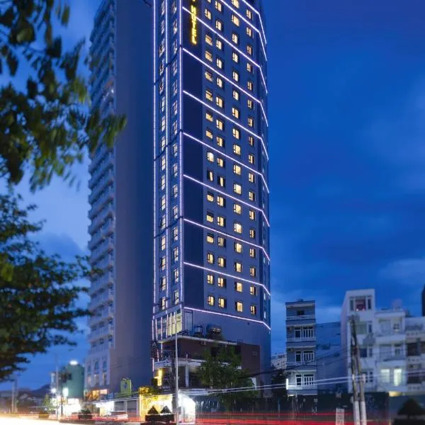 Ruby Luxury Hotel, hotel in Nha Trang