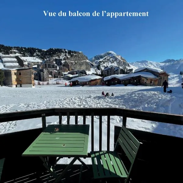 Avoriaz au pied des pistes et des commerces, secteur Falaise, Immeuble Neva โรงแรมในมอร์ซีน