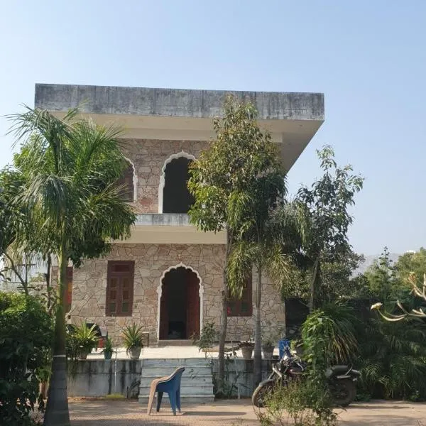 Rest n Ramble Nature hostel, hotel di Pushkar