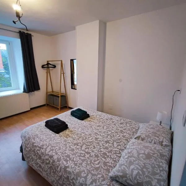 Gîte La Casa, hotel v destinaci Fumay