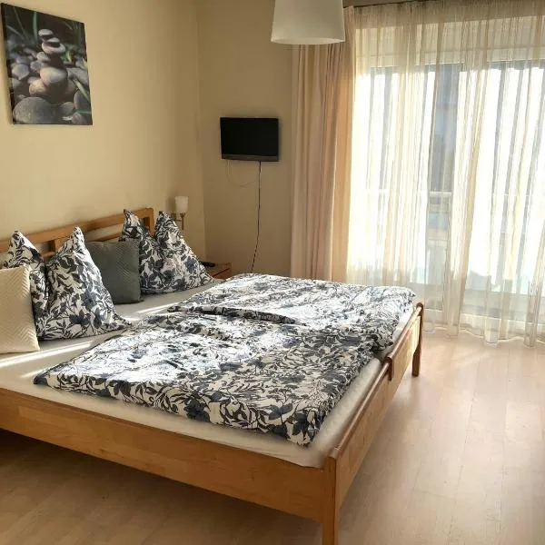 Gästezimmer La Storia, hotel v destinaci Rosegg