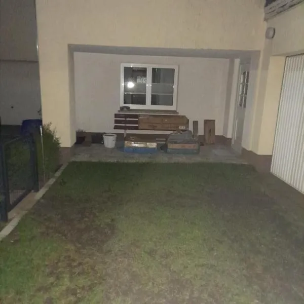 Ferienwohnung für 2 Personen, khách sạn ở Wustrow