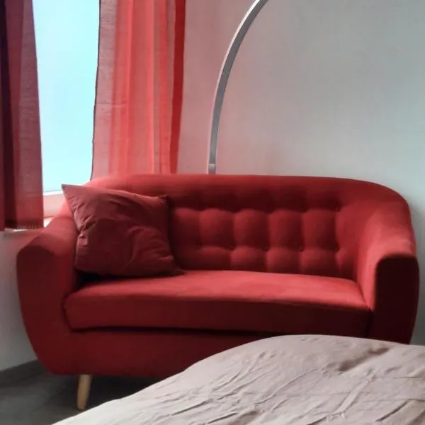 Chambre d'hôte, la rouge, hotel v destinaci Lutych