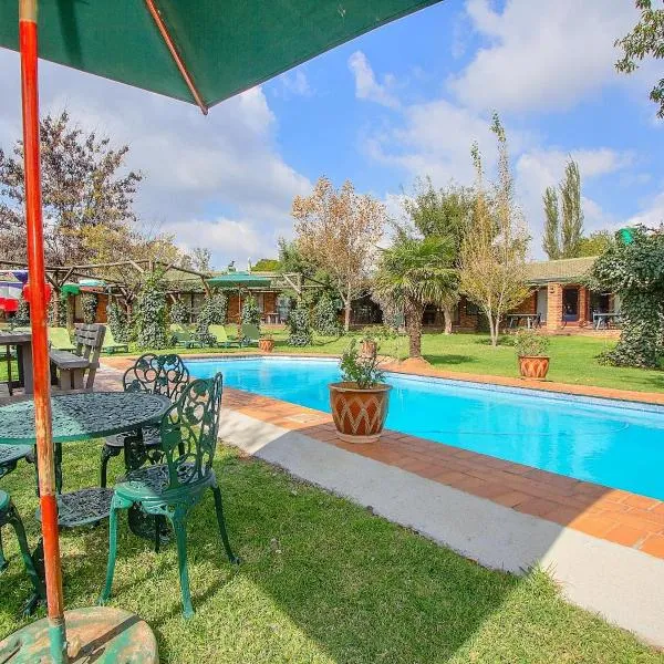 Airport Bird & Game Lodge，肯普頓公園的飯店