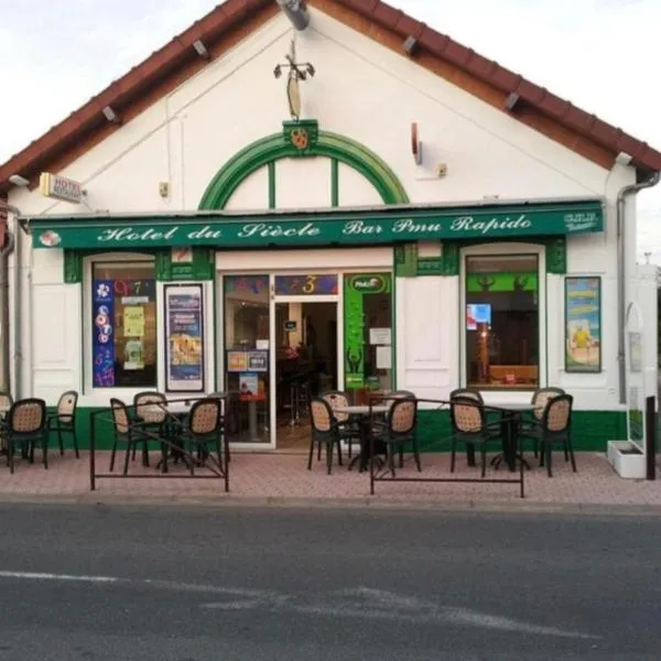 Hôtel du siècle, hotel v destinaci Cercy-la-Tour