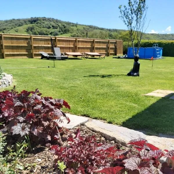 Bluebell House, hotel i Compton