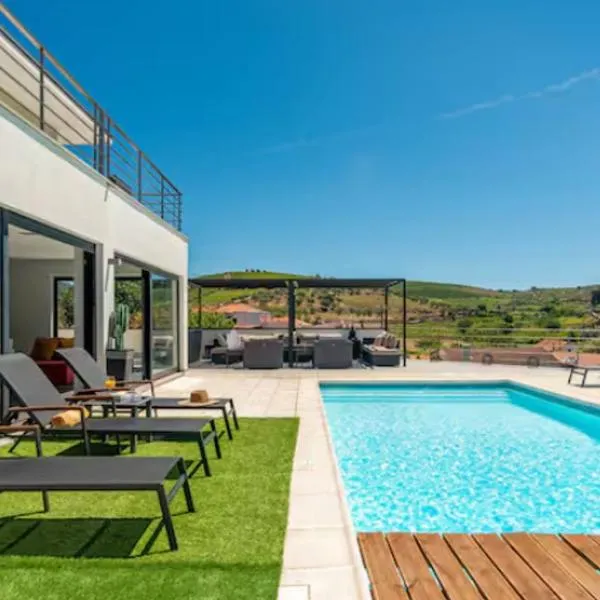 Valadouro Amazing Villa in Douro Valley - Pool, hotel di Espinhosa
