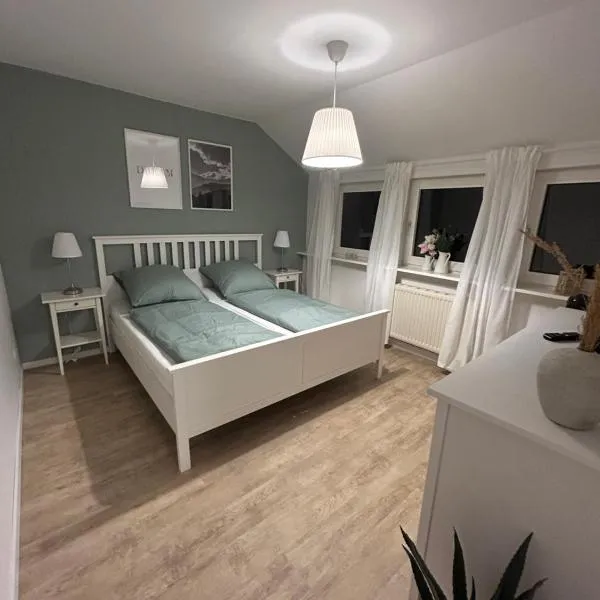 Ferienzimmer Dierkings Hof Niedernstöcken, hotel v destinaci Neustadt am Rübenberge