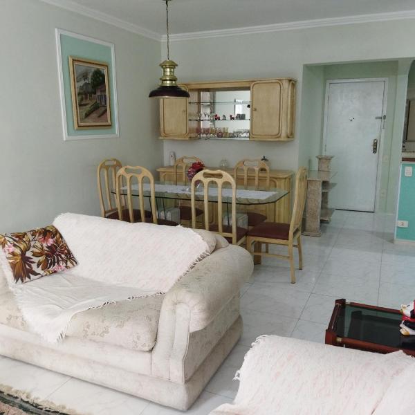 Apartamento Pitangueiras em Local Nobre