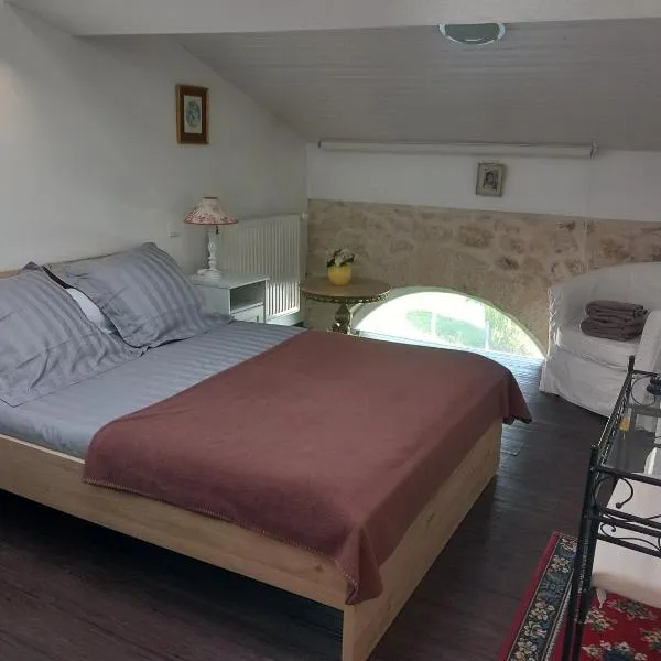 Chambres D'Hôtes Saint Jean, hotel a Saint-Jean-de-Blaignac