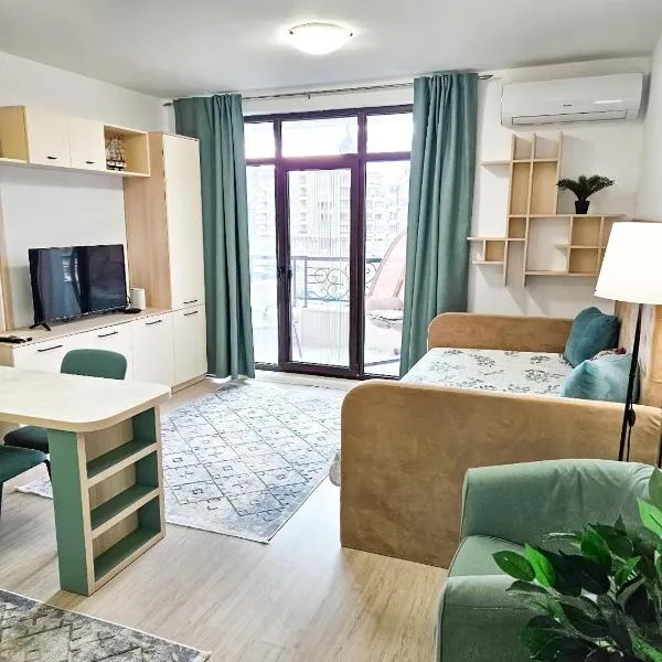 FOUR SEASONS Beach Apartment, hotel in Pomorie