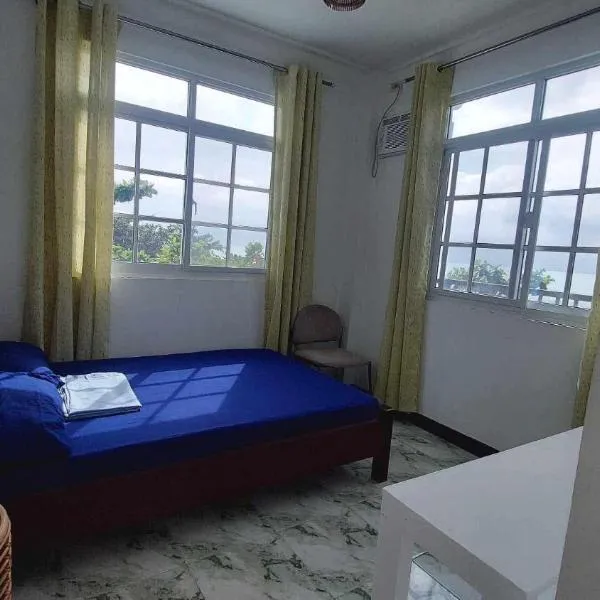 Camacho Beachfront House - A Tranquil Secluded Beach, hotel v destinaci Bauang
