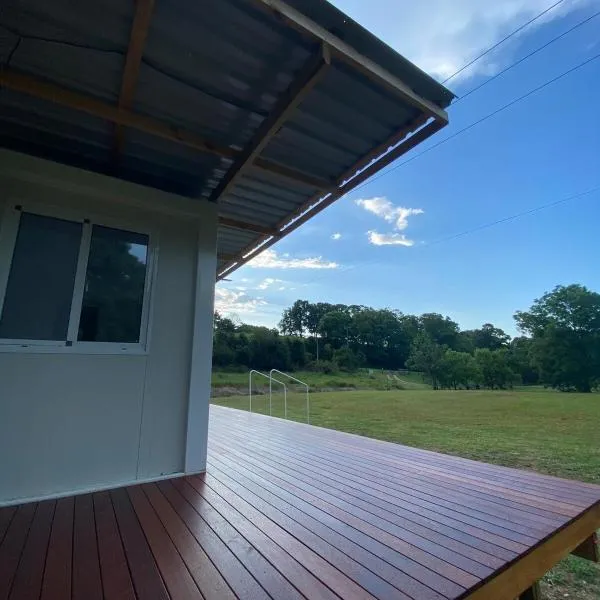 Haven's Hideaway - Tiny Home, hotel v destinaci Burringbar