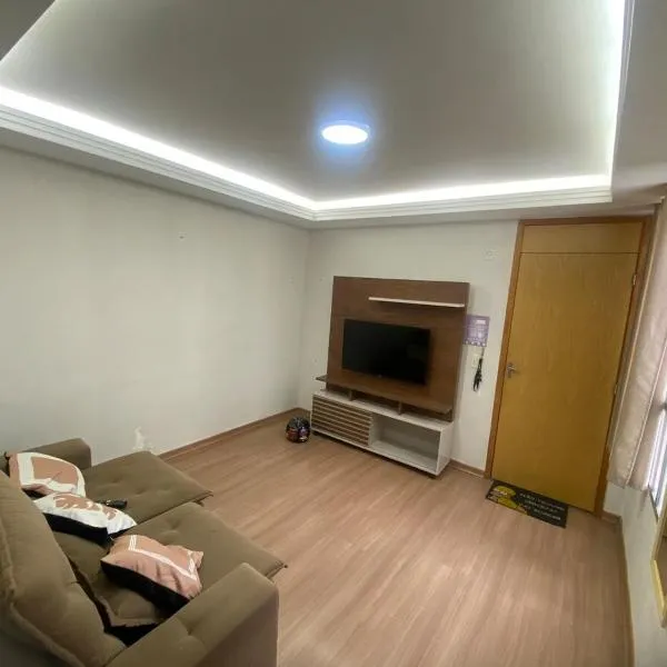 Apartamento completo próximo ao aeroporto CNF cidade do galo e cidade adm, hotel en Vespasiano