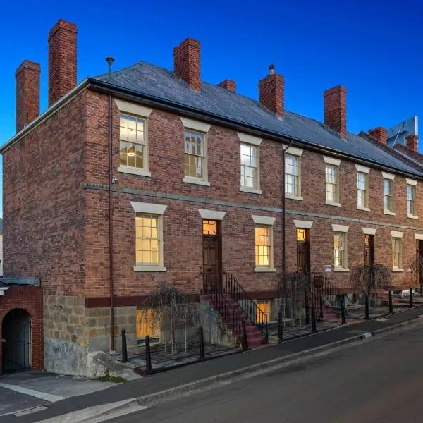 Portsea Place - designer king studio and parking, hotel in Hobart