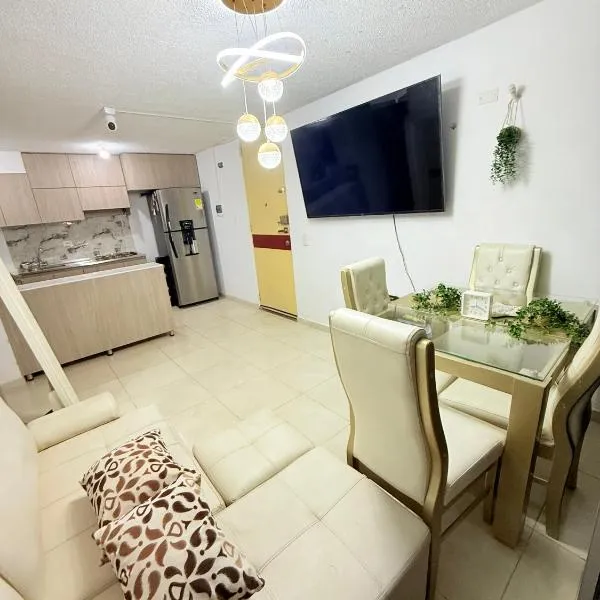 Habitación para 1 persona a 5 minutos del aeropuerto y estadio, hotel in Soledad