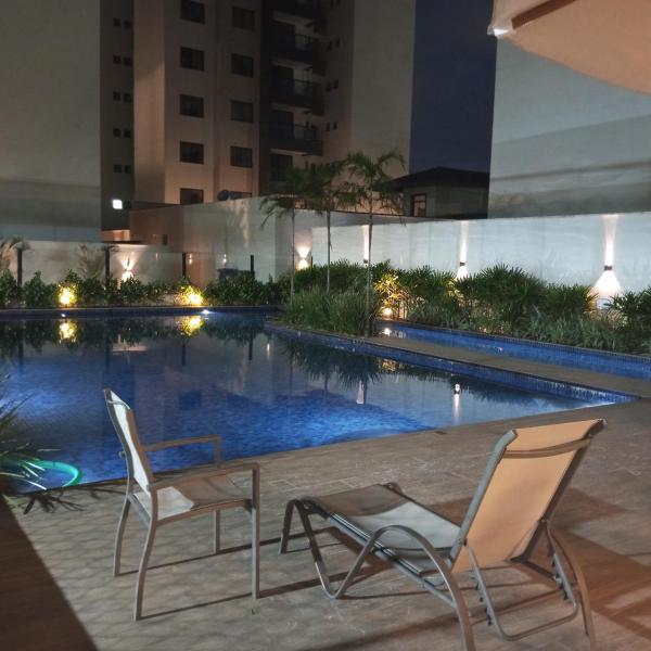 Apê em condomínio, com piscina, ar condicionado, na melhor localização de Ilhéus!