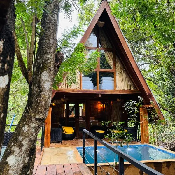 Pearl in the Jungle with Private Pool, hotel v destinaci Habarana