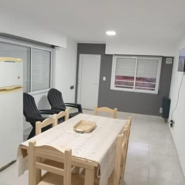 Residencia Los Miottis, hotelli kohteessa Necochea