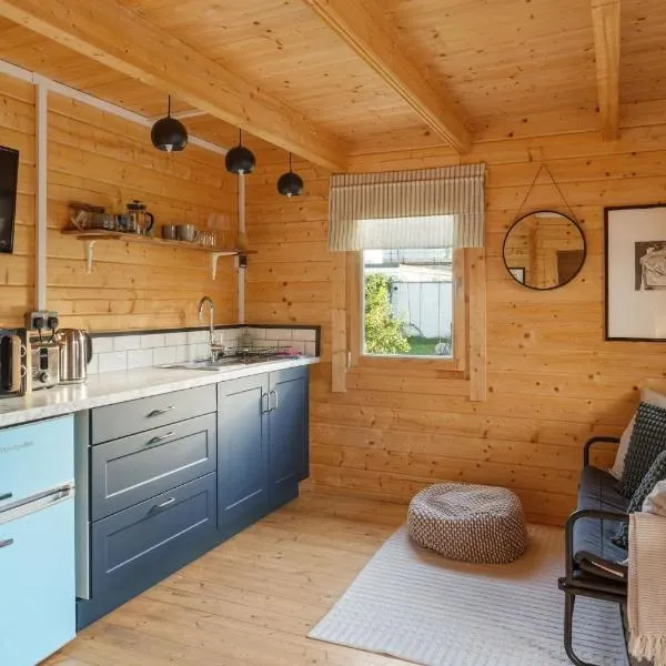 Scandi-Style Cabin in Bideford, Private Parking, hotel v destinaci Bideford