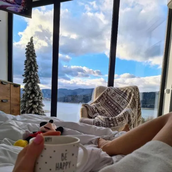 Moon Lake Bicaz - Casa Oia, ξενοδοχείο σε Buhalniţa