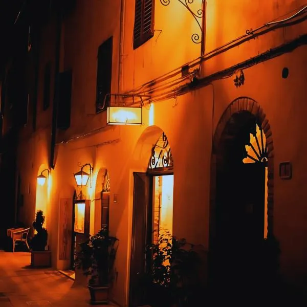 Locanda Il Pino, hotel v San Gimignano