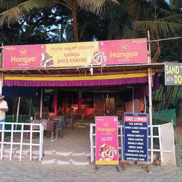 Local Cafe -Tents and Dormatory, hotel in Gokarna