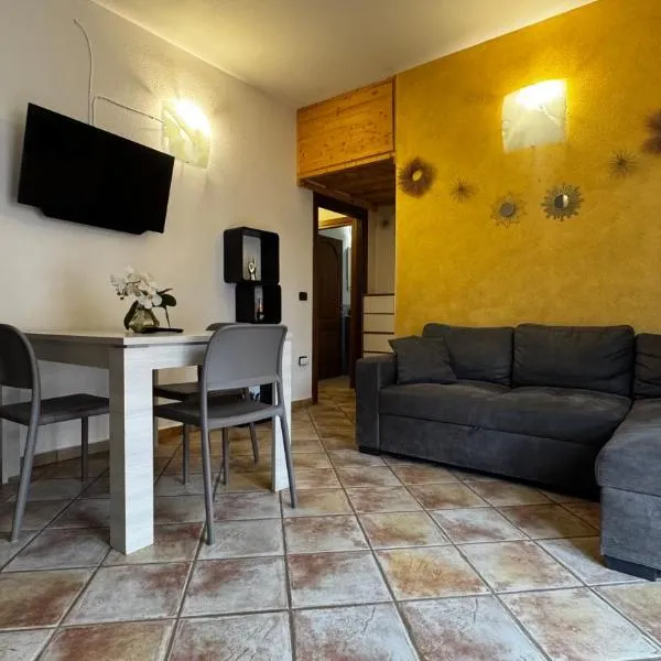 Le residenze del mare bilocale, hotel in La Caletta