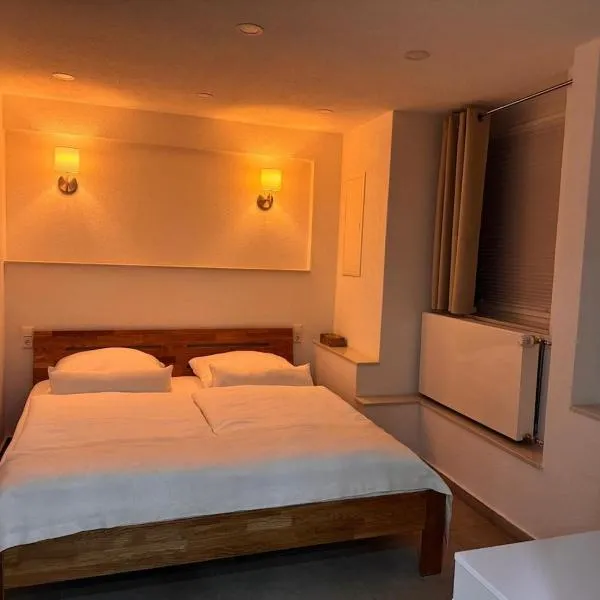 Traumhaft moderne Ferienwohnung in 78554Aldingen, hotel in Aldingen