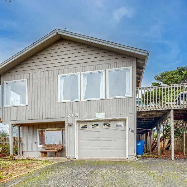 The Money Pit Beach House, Hotel in Lincoln City