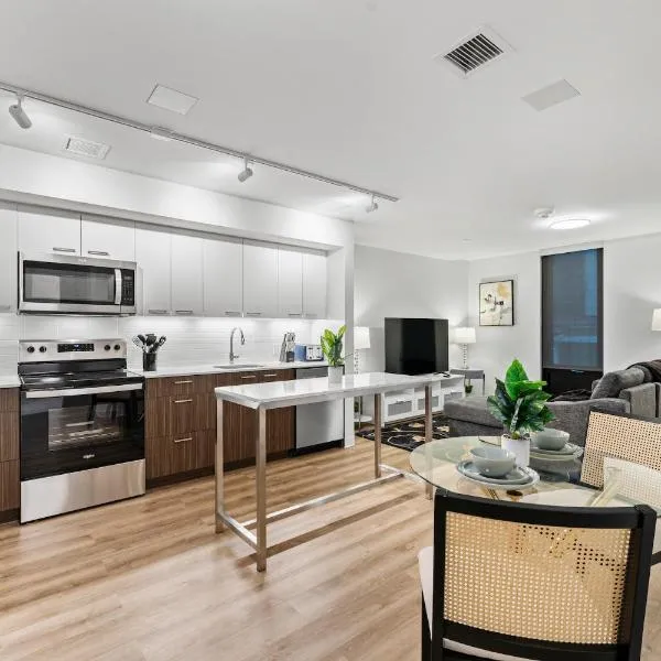 Furnished Luxury Apartment Next to Harvard Stadium, hotel in Boston