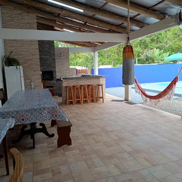 Casa com Piscina e ampla area de festas - Foto 4