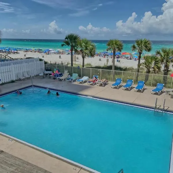 Double Take! Renovated Vacation Home, hotel in Panama City Beach