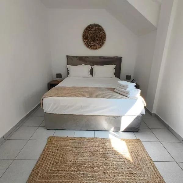 Ageri II Beach Front Apartment, khách sạn ở Hanioti