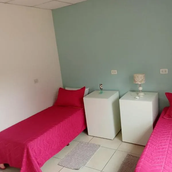 Hostel El Chinchero, hotel v destinaci Merlo