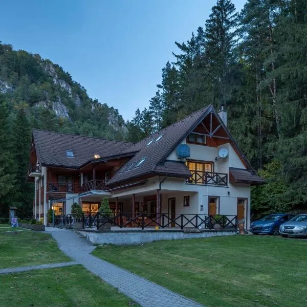 Chatova osada Gader, hotel v destinaci Blatnica